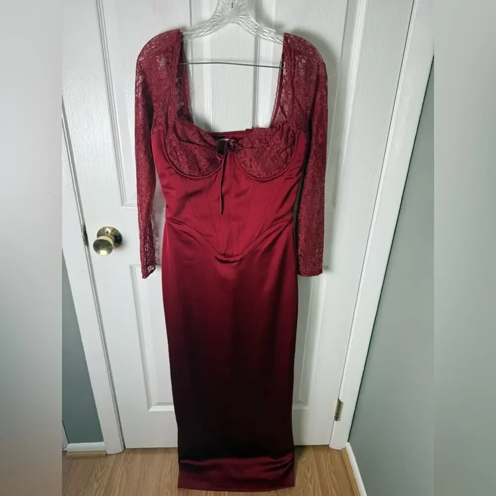 House of CB PERDI Berry Satin Maxi Dress With Corset M PLUS CUP - Picture 3 of 16